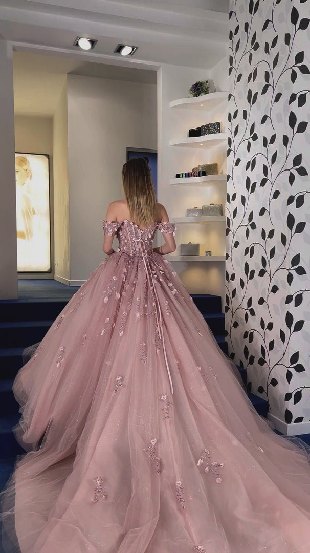 ROYALE